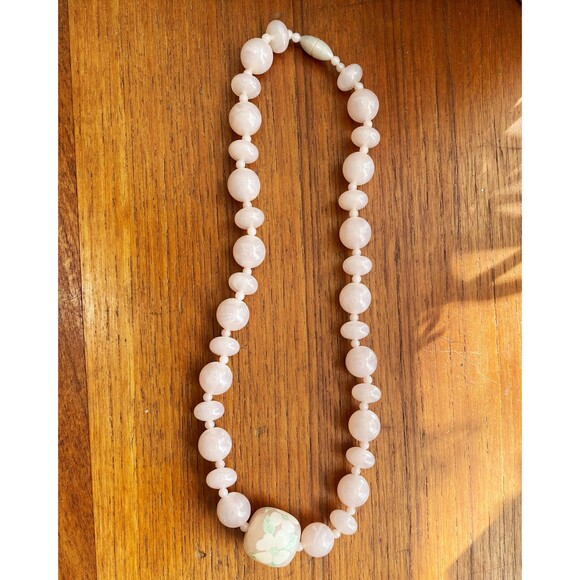 Vintage 1930s Translucent Pink Catalin Bead Necklace with Hibiscus Decal - Picture 7 of 10